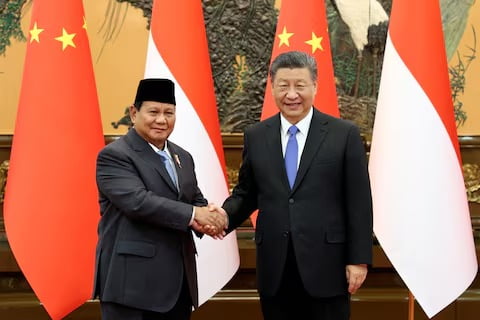 Chinese President Xi Jinping and Indonesias President elect Prabowo Subianto shake hands at the Great Hall of the People in Beijing China April 1 2024 China Courts Indonesia's Incoming Leader Prabowo