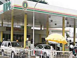 download 1 Ekiti Residents Lament Petrol Scarcity, as PMS Sells for N750/litre