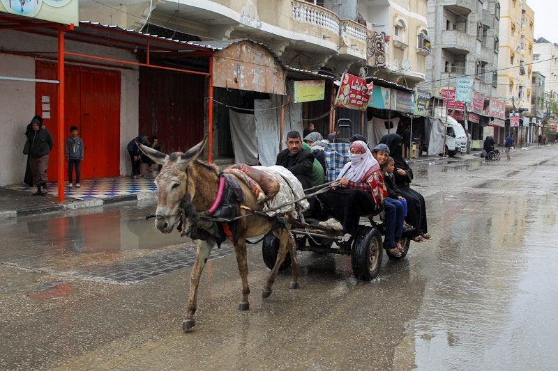 6638939273a1fae83db5d6df Gazans Start Fleeing Parts of City as Israel Warns of Millitary Operation