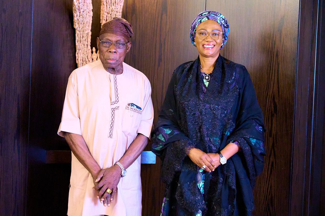 2E694F8F 5359 4DFD A4D9 A6DCCB6B6D99 Former President Obasanjo Pays Visit to Senator Oluremiubu During S Celebrations