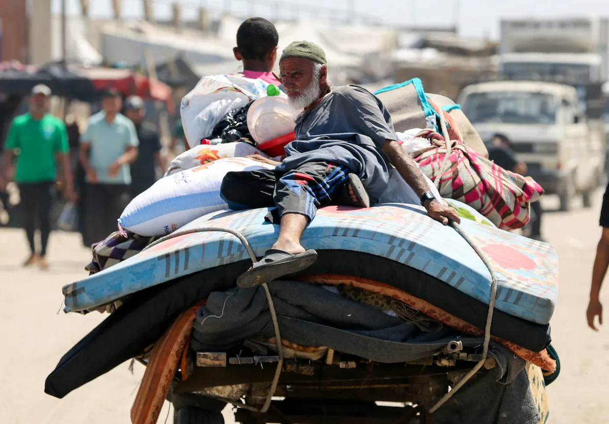 6041E9DF 0EDF 4E99 9345 574B1EC6DAFD Israeli Forces Intensify Assault in Central and South Gaza, Tanks Advance in Rafah