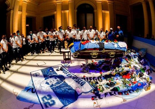 4B4D8E69 ECE8 423D 8289 CBAB2D4BCBAF World Unites in Mourning for Football Legend Diego Maradona