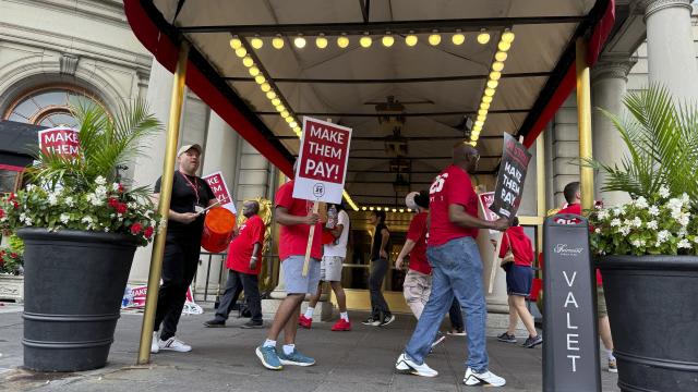 34D1D119 B434 4902 9599 30B668C68F31 Housekeepers at Major Hotel Chains Strike for Higher Wages and Daily Room Cleaning Rights