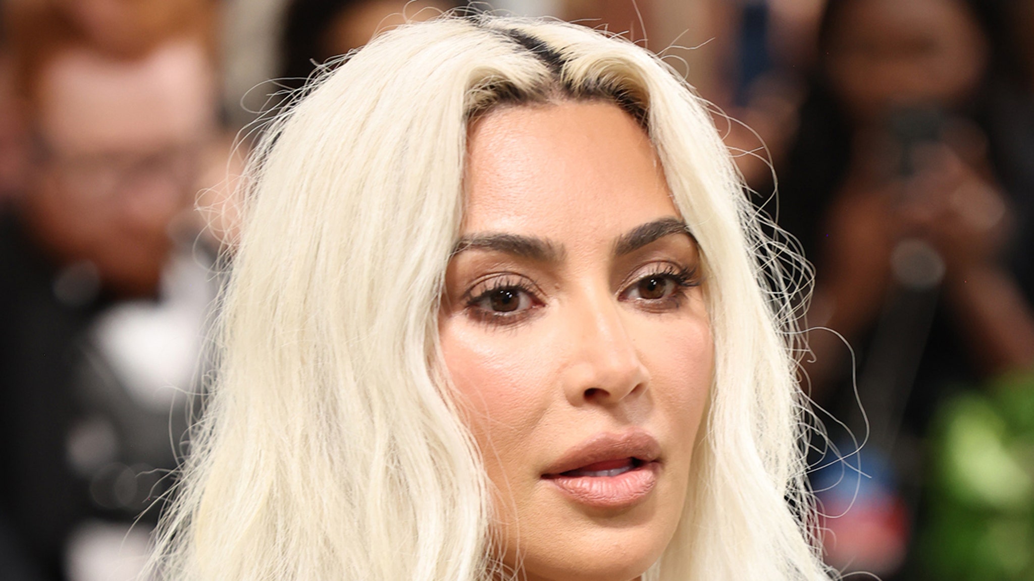 Suspect in Kim Kardashian's Paris Robbery Dies Unexpectedly Before Trial