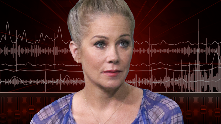 Christina Applegate Reveals Her Dad Died, Gets Emotional Talking About Him christina-applegate-audio-1 (1)
