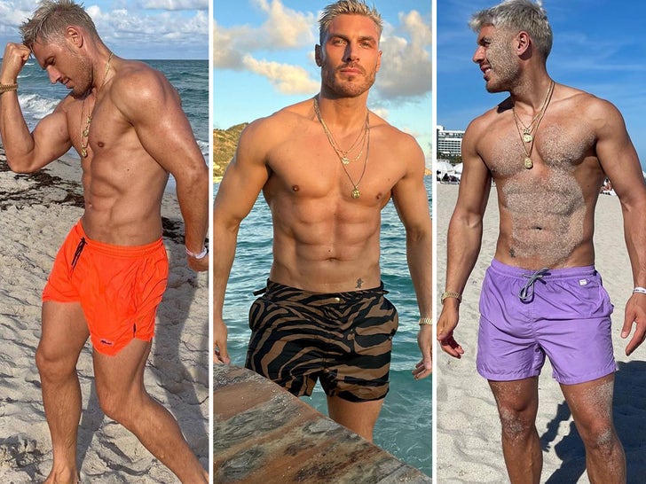 Chris Appleton's Shirtless Shots