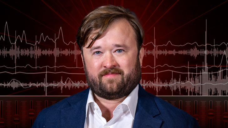 Haley Joel Osment Revealed Mammoth Trip Plans on Podcast, Trying to Give Sister Space _haley-joel-osment-audio-2