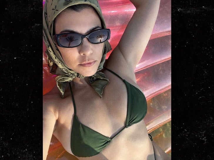 0417-kourtney-kardashian-hot-shots-sub2_720