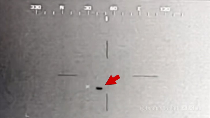'UFO Revolution' Journalist Releases New Military Video of Unidentified UAPs 04082025_ufo_sighting_kal