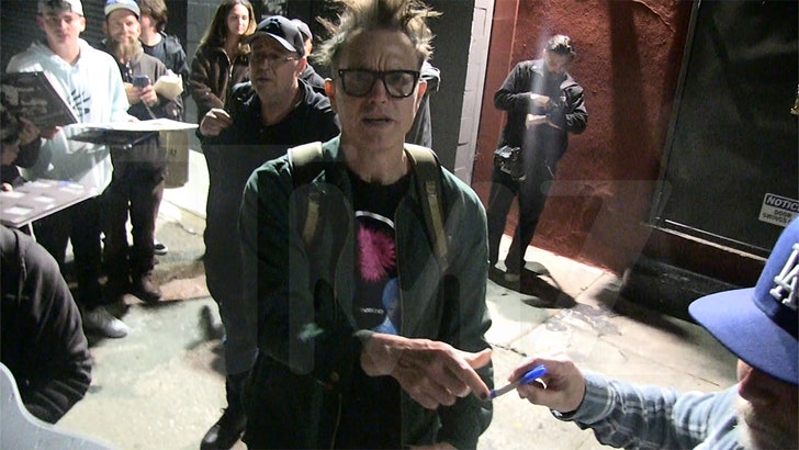 Mark Hoppus Says He Had Suicidal Thoughts After Blink-182 Broke Up 040825_mark_hoppus_kal