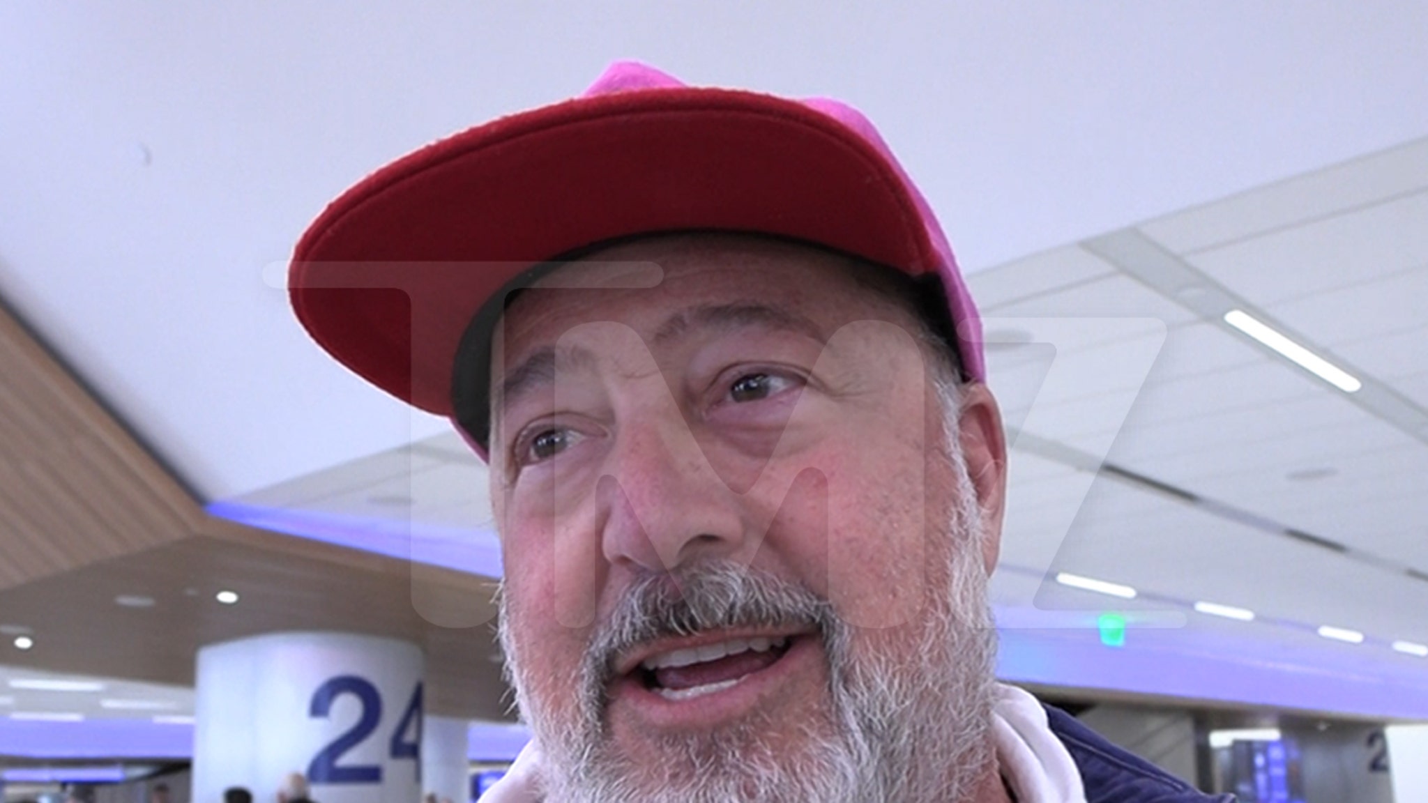 Celeb Chef Andrew Zimmern Rips Diddy for Putting Apple Sauce on Burgers