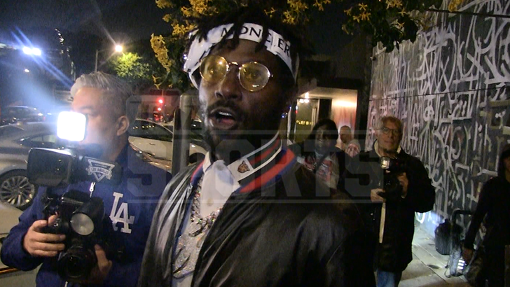 Antonio Brown Throws Support Behind Kanye West, He Can Do What He Wants! 050825 antonio brown kanye kal.jpg