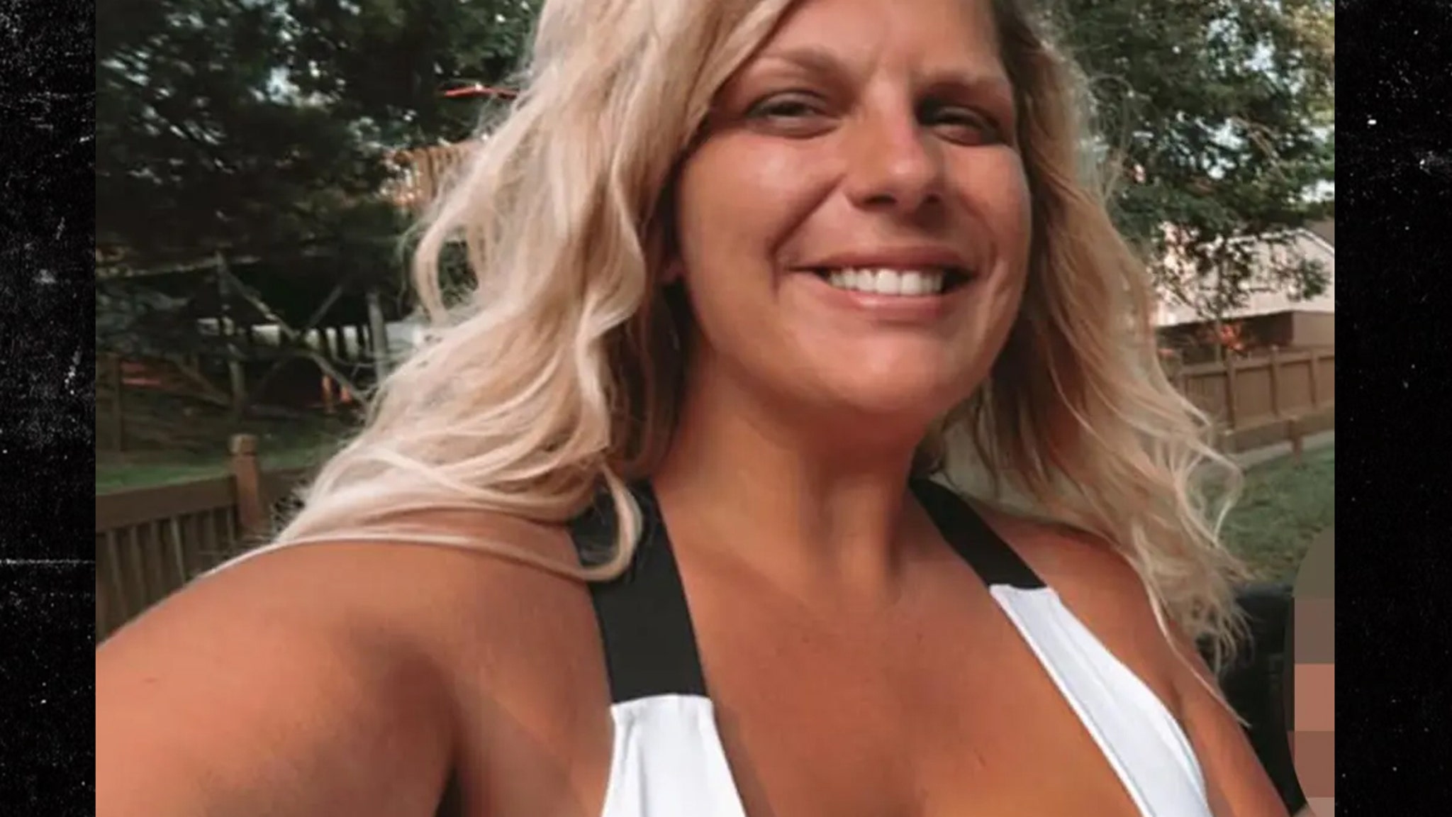Alleged 'Scream' Mask Gangbang Teacher's Attorney Requests Psych Exam, Judge Signs Off