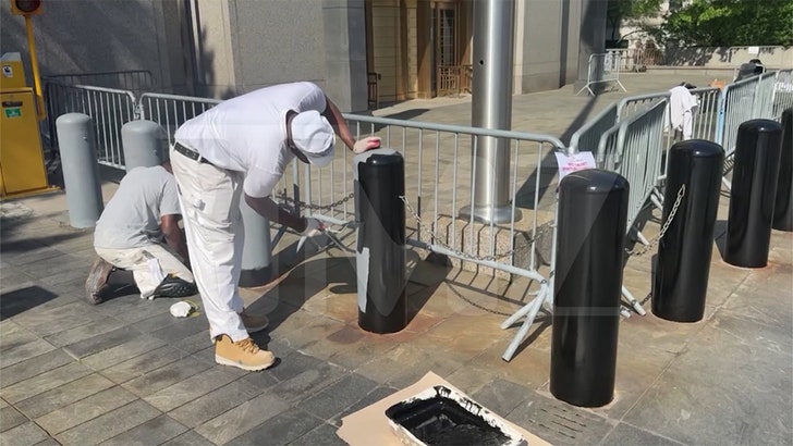 Diddy Courthouse Gets Fresh Paint As Global Attention Mounts Amid Trial 051125_diddy_court_paint_kal
