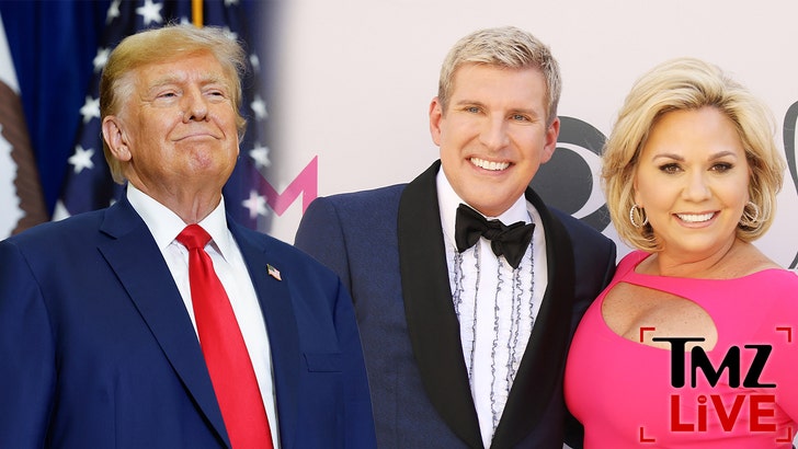 Savannah Chrisley Shares First Photos of Dad Todd After Prison Release 052825_tmz_live_trump_kal