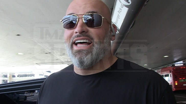 Ex-NFL Star Andrew Whitworth Has No Issues W/ 'Tush Push' Ban Failing 052125_andrew_whitworth_KAL