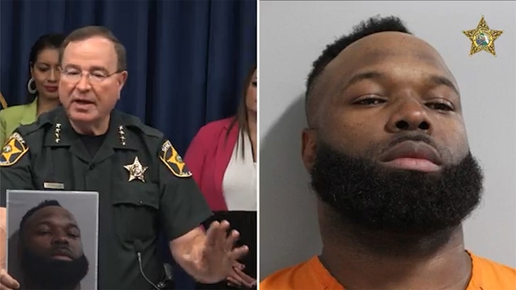 Ex-NFLer Adarius Taylor Left 6-Year-Old Son In Car For Prostitute Meet-Up, Cops Say adarius-taylor-kal-05-16-2025