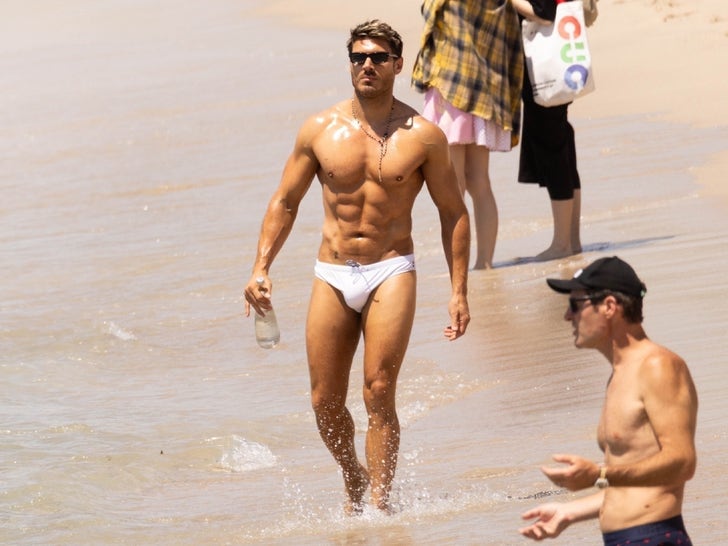 0522-chris-appleton-shirtless-cannes-photos-primary-3