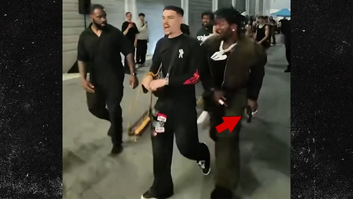 Antonio Brown Fired Gunshots Outside Adin Ross Boxing Event, Zül-Qarnaįn Says 051725_antonio_brown_gunshots_kal