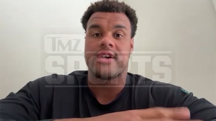 Arik Armstead Says Travis Hunter Will Impact Jags D Despite Primarily Playing WR 042925_arik_armstead_walter_payton_kal