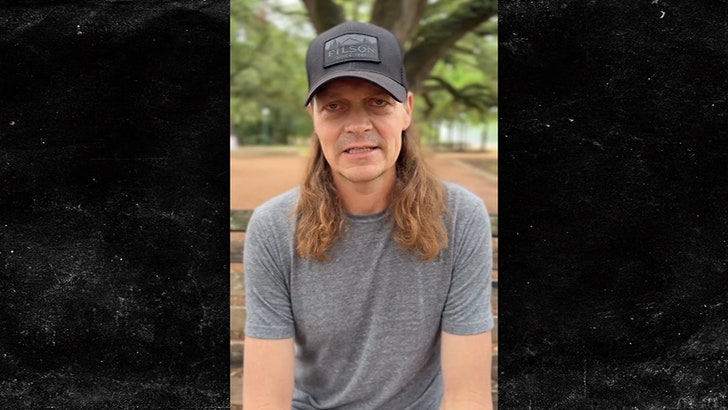 3 Doors Down Singer Brad Arnold Announces Cancer Diagnosis 050725_brad_arnold_kal