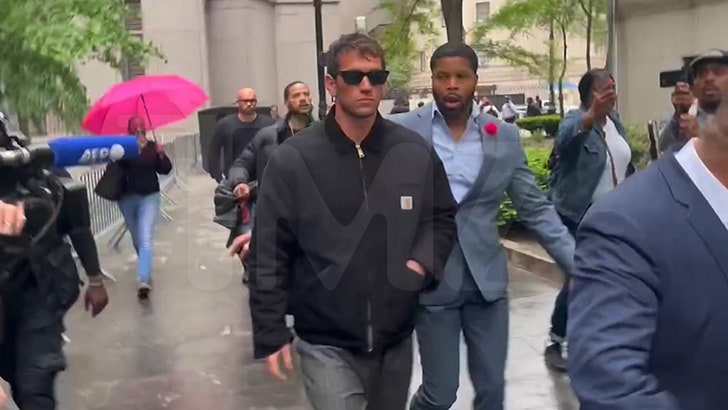 Diddy Trial Highlights From Cassie's First Day of Testimony 051325_alex_fine_exit_kal