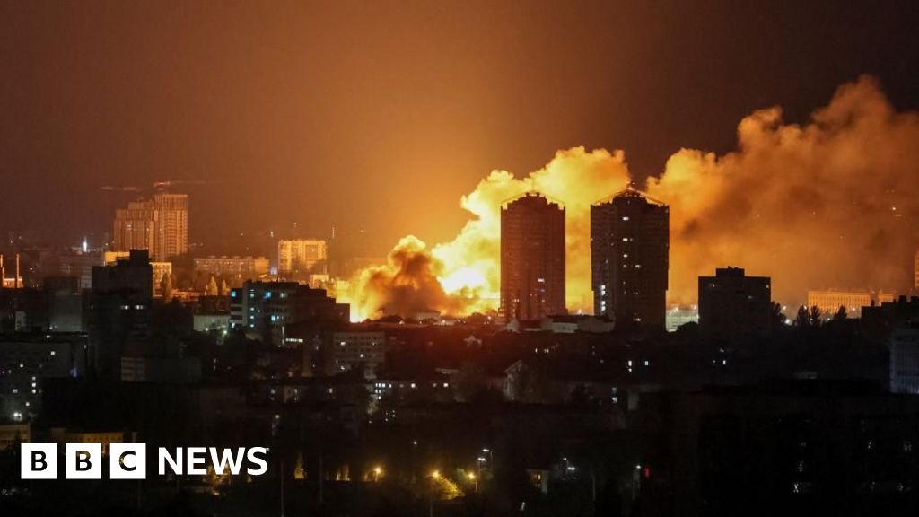 02ea6e40 428f 11f0 835b 310c7b938e84 Three killed in 'massive' Russian strikes on Ukraine, Zelensky says