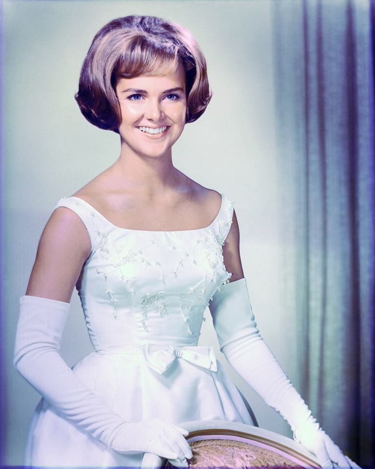 1964 BYU Homecoming Queen Mormon women are finally allowed to wear sleeveless tops. Here's why some are grieving.