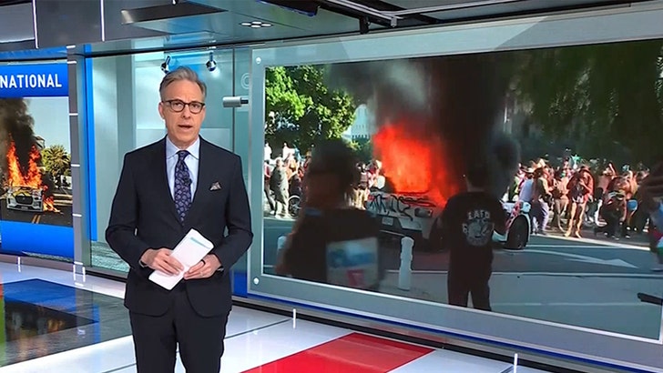 700 Marines Deployed to L.A. After Days of Public Protests Against ICE Raids 060925_la_marines_kal_v2