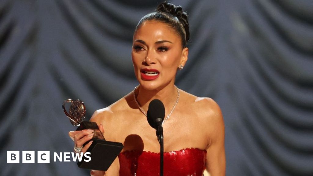 2e440a60 44f6 11f0 835b 310c7b938e84 Nicole Scherzinger and Sarah Snook win top prizes at Tony Awards