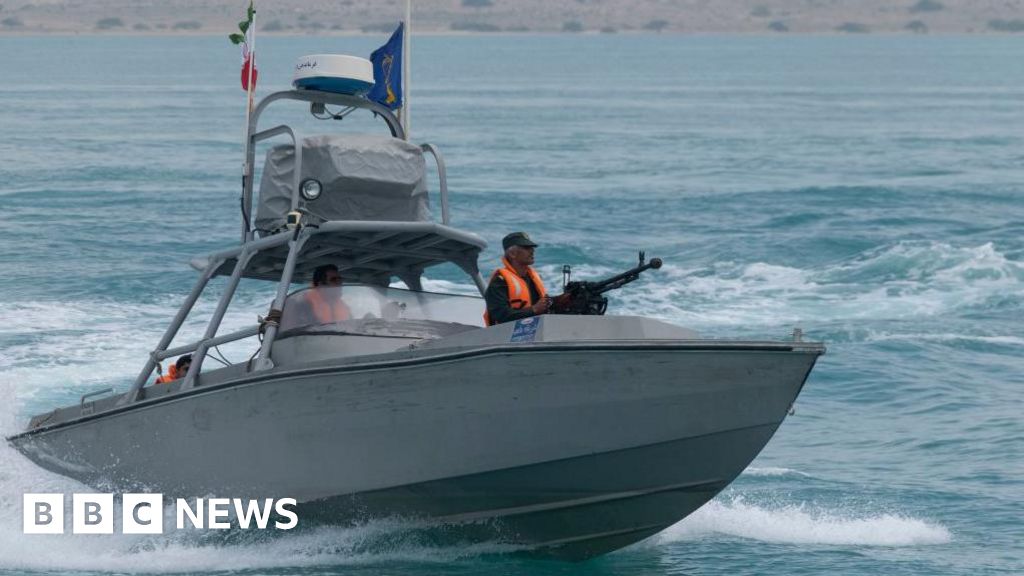 599b5910 500f 11f0 8c0a 5b816c079050 What is the Strait of Hormuz and why does it matter?