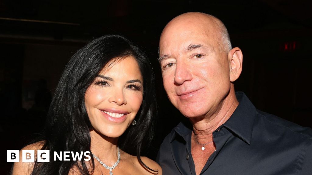 59ce7e90 52a2 11f0 9641 1774b19dc1c9 Who is Lauren Sanchez, the woman marrying Amazon founder Jeff Bezos?