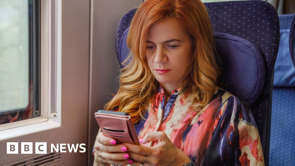 5b881480 51e9 11f0 85dd ebc41db58600 No phone signal on your train? There may be a fix