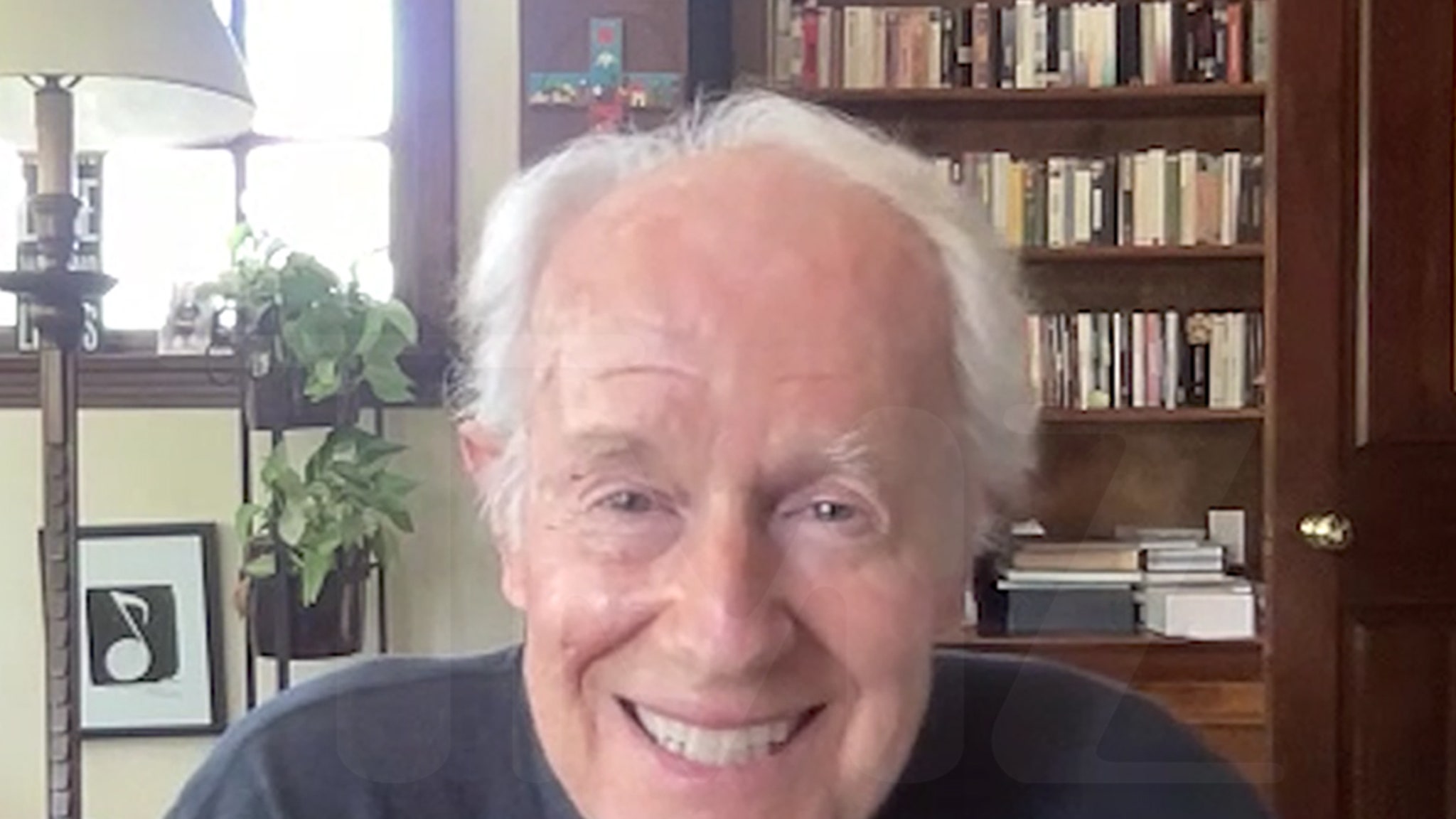 'M*A*SH' Actor Mike Farrell Shares Memories of Late Actress Loretta Swit