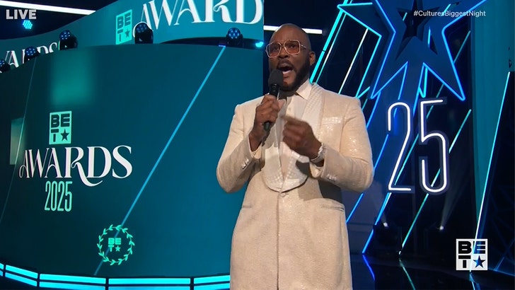Tyler Perry Warns of Erasure of Black History in Charged BET Awards Speech 061025_tyler_perry_kal