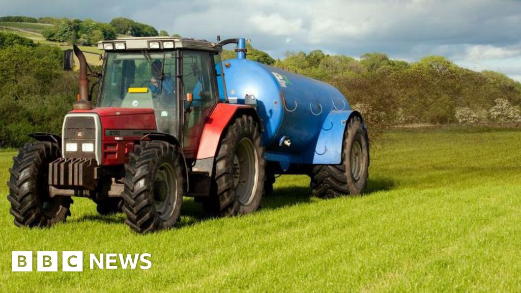 8a8f0800 42c7 11f0 93dd 9f3a34381ccc Warning over 'dirty secret' of toxic chemicals on farmers fields