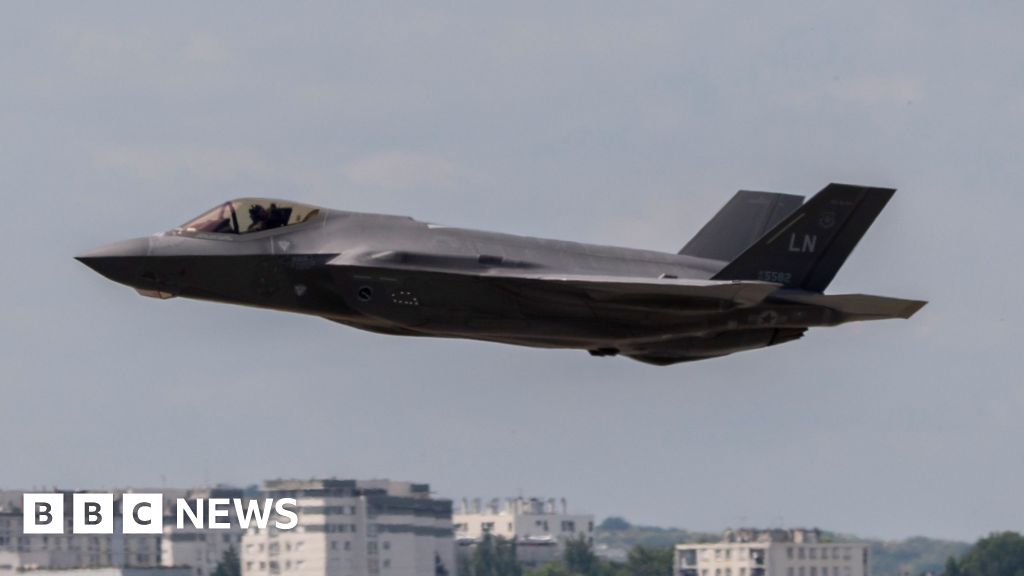 8c50dd10 513d 11f0 a2ff 17a82c2e8bc4 UK to purchase nuclear-carrying fighter jets