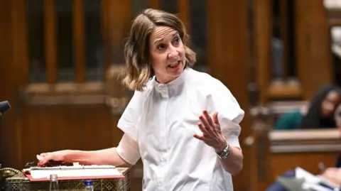 Labour MPs press Liz Kendall on rollout of benefit changes House of Commons Liz Kendall speaking in the House of Commons