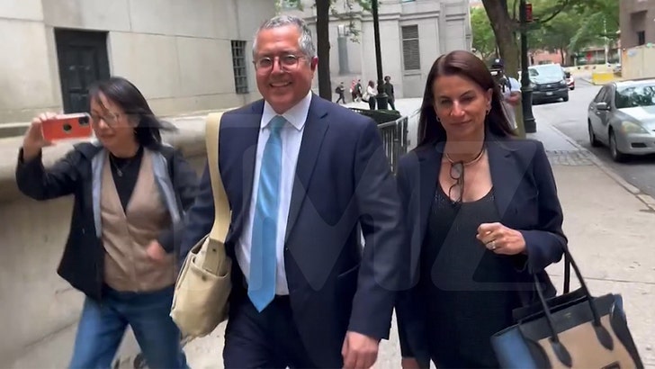 Diddy Trial Highlights From Final Day of Closing Arguments 062725_diddy_defense_team_exits_kal