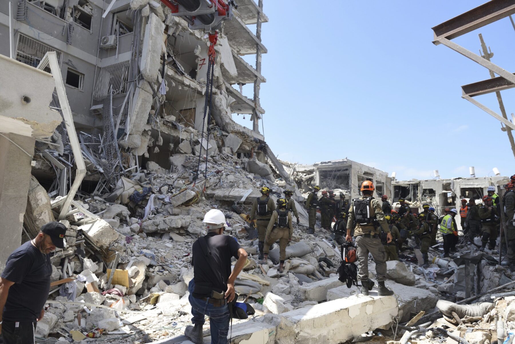 AP photo scaled e1750187772677 As Israel and Iran trade attacks, Europeans increase security and Jews scramble to care for those left stranded
