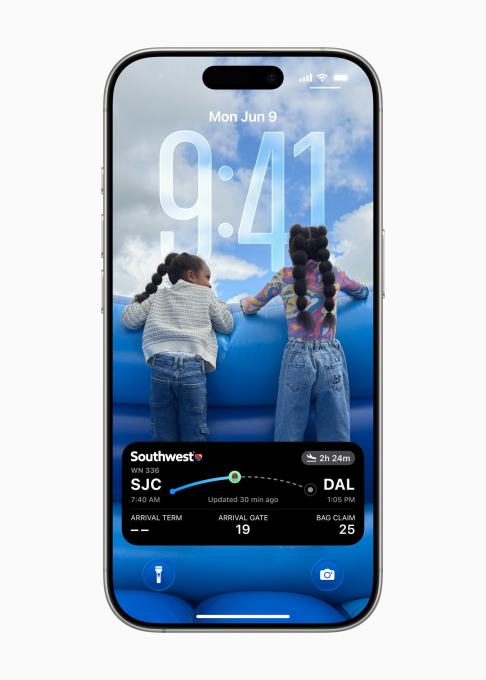 All of the new features coming to Apple's iOS apps Apple WWDC25 iOS 26 Live Activities shareable live flight All of the new features coming to Apple's iOS apps