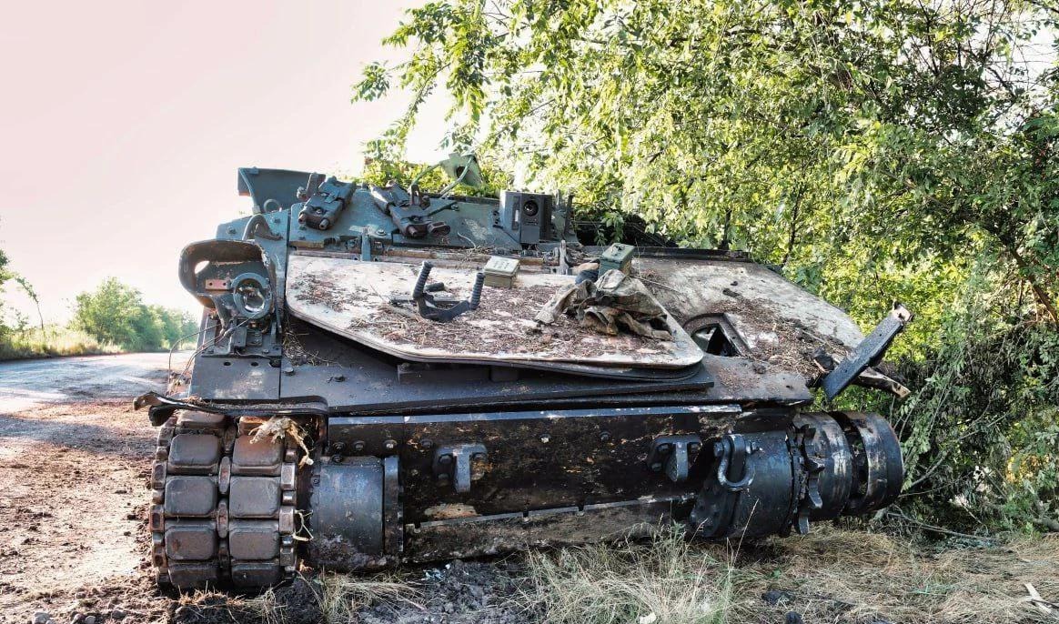 Bradley Ukraine All American Bradley IFVs Destroyed In Ukraine! British Challenger-2 Tanks Unready For Real Combat: Rostec CEO