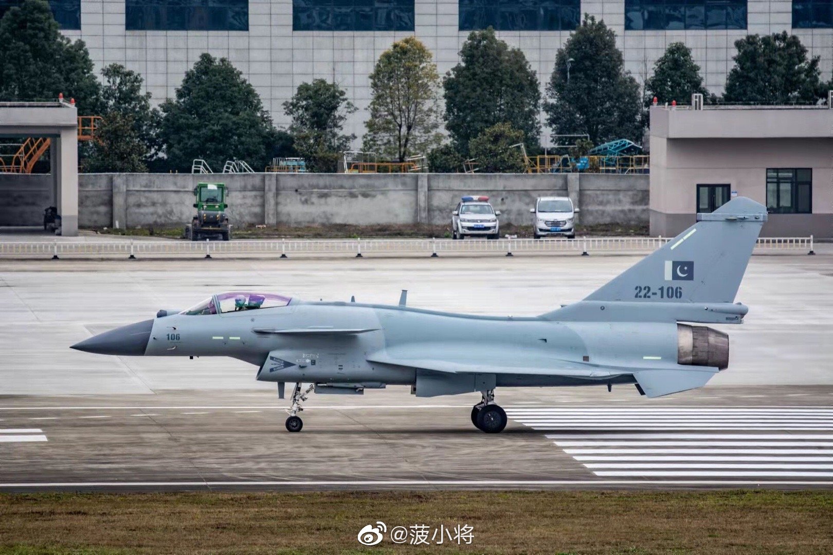 China's 5th-Gen Stealth Fighter Ready For Pakistan; To Be Armed With PL-17 Missiles: Media FMgS cZXsAA50H .jpg:large China's 5th-Gen Stealth Fighter Ready For Pakistan; To Be Armed With PL-17 Missiles: Media