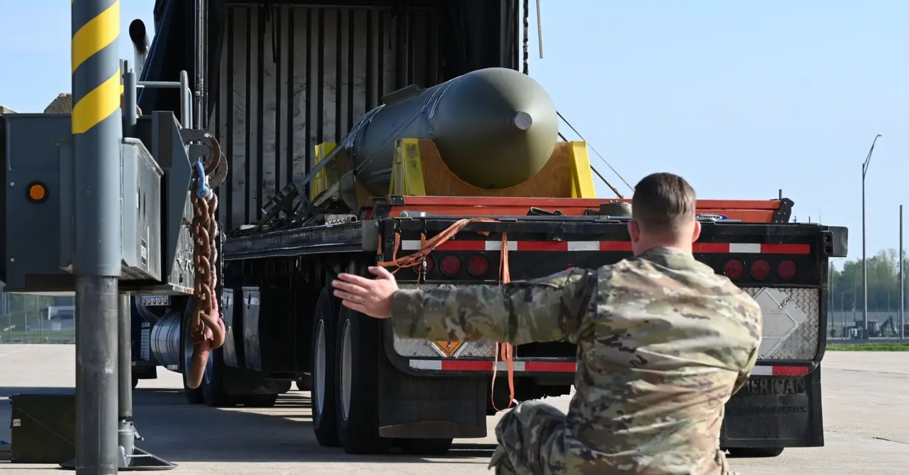 Forget GBU-57 MOP, U.S Is Working On Next Gen Penetrator That Will Fly With B-21 Raider; Here’s All You Need To Know GBU-57 MOP