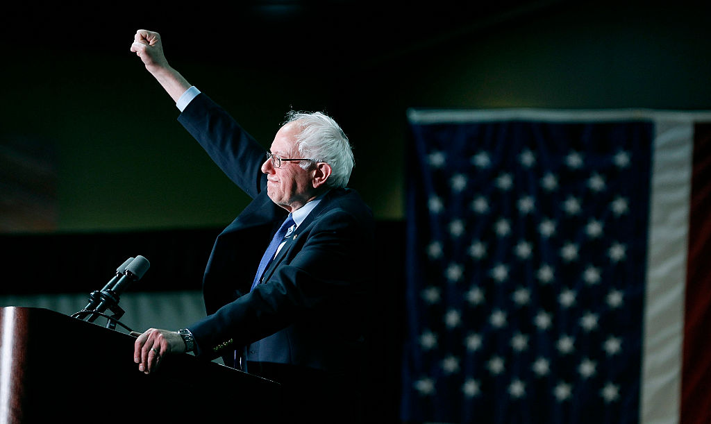 GettyImages 515797158 Bernie Sanders says that if AI makes us so productive, we should get a 4-day workweek