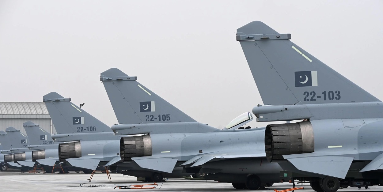 Chinese Military Bloggers Say Russia No Longer Flies The “Best Flankers” But PLAAF Does With J-16s J 10 Pakistan Chinese Military Bloggers Say Russia No Longer Flies The “Best Flankers” But PLAAF Does With J-16s