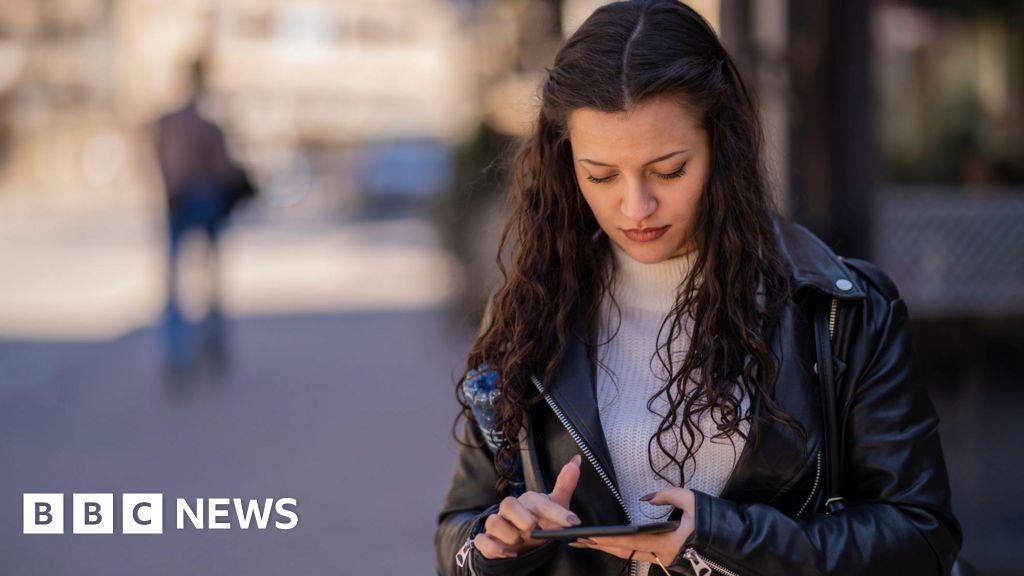 a6c7a6d0 558c 11f0 a9c4 6559fc28b390 Tech firms face demands to stop illegal content going viral