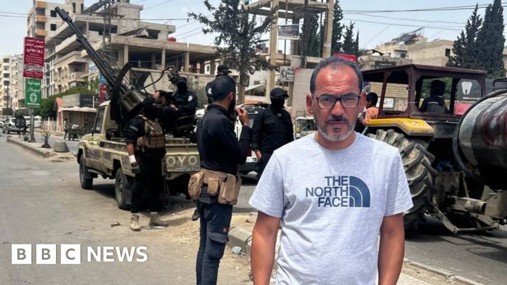 b18e6000 4073 11f0 b6e6 4ddb91039da1 BBC team detained by Israeli forces in southern Syria