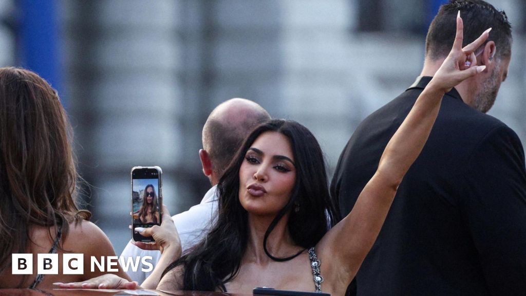 b4ecc7c0 52ff 11f0 b4be 8f7caf53b80c Stars arrive in Venice for Jeff Bezos and Lauren Sanchez wedding
