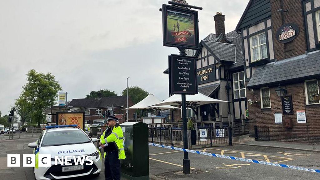 b7e97d00 4509 11f0 955c 8b8f53c11caf Teens arrested on suspicion of murder as boy, 14, stabbed to death